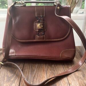 Saddle River Vintage Brown Leather Purse.